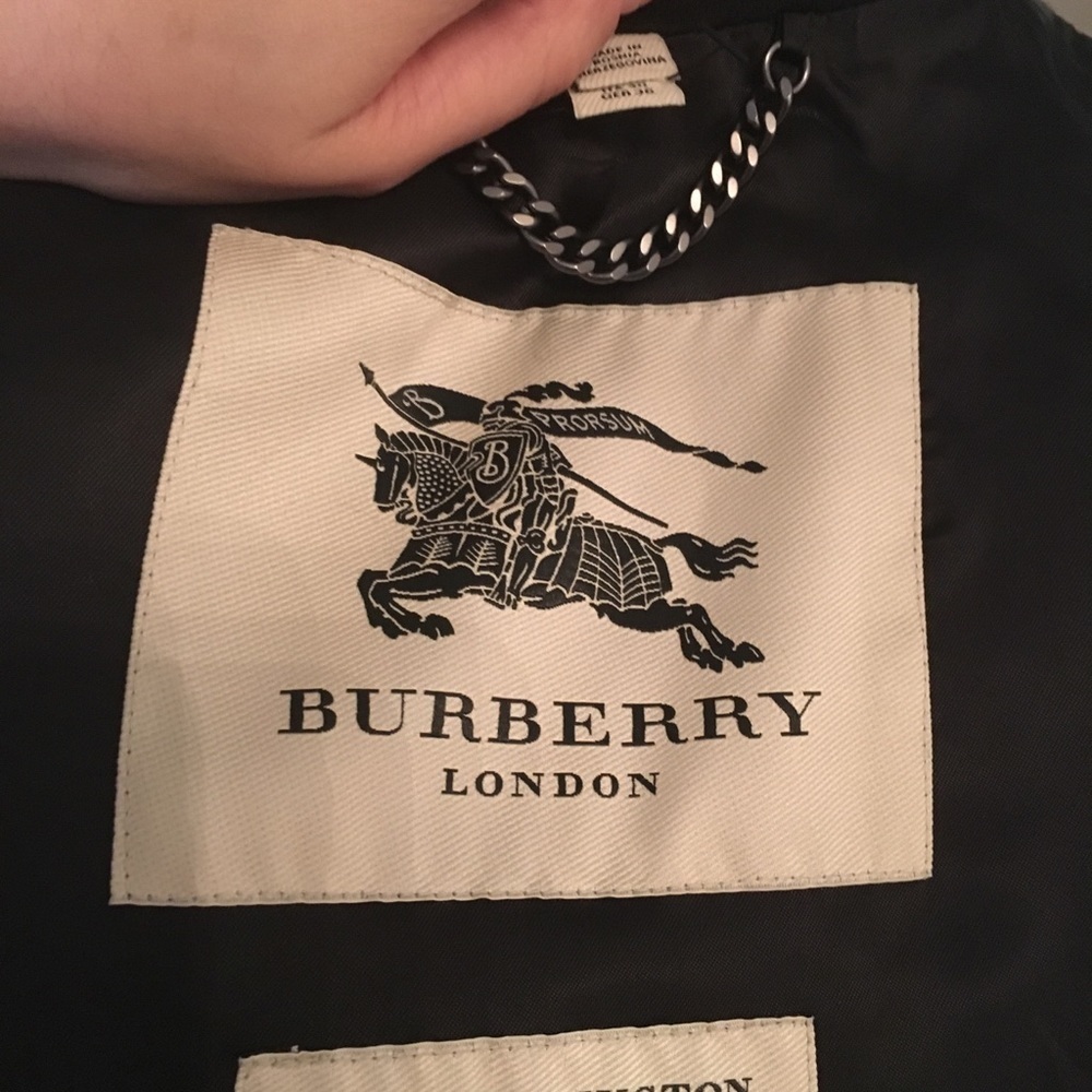 ⛔️SOLD⛔️ Burberry CASHMERE trench coat new - Picture 6 of 7